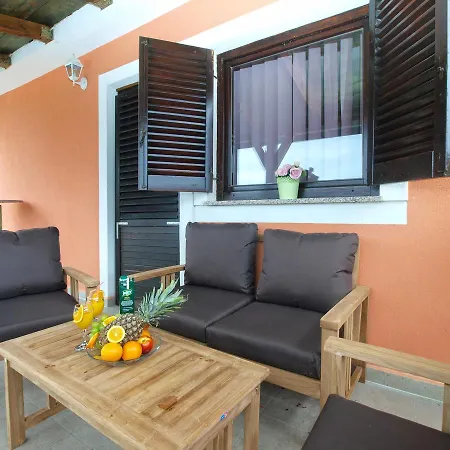 House Munevera 1698 * Pula