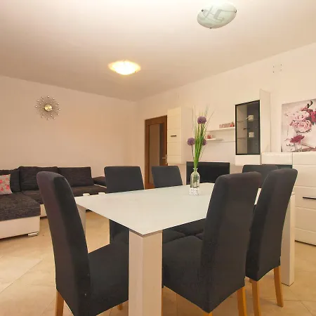 Holiday home House Munevera 1698 *