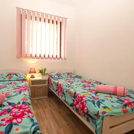 Holiday home House Munevera 1698 Pula